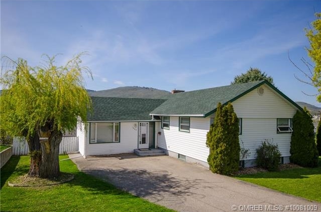 Great location, features and price in this 4 bed 2 bath Mission Hill family home for sale in Vernon BC. 1802 35 Street is close to schools and parks, has a fenced yard, RV parking, important upgrades and so much more.