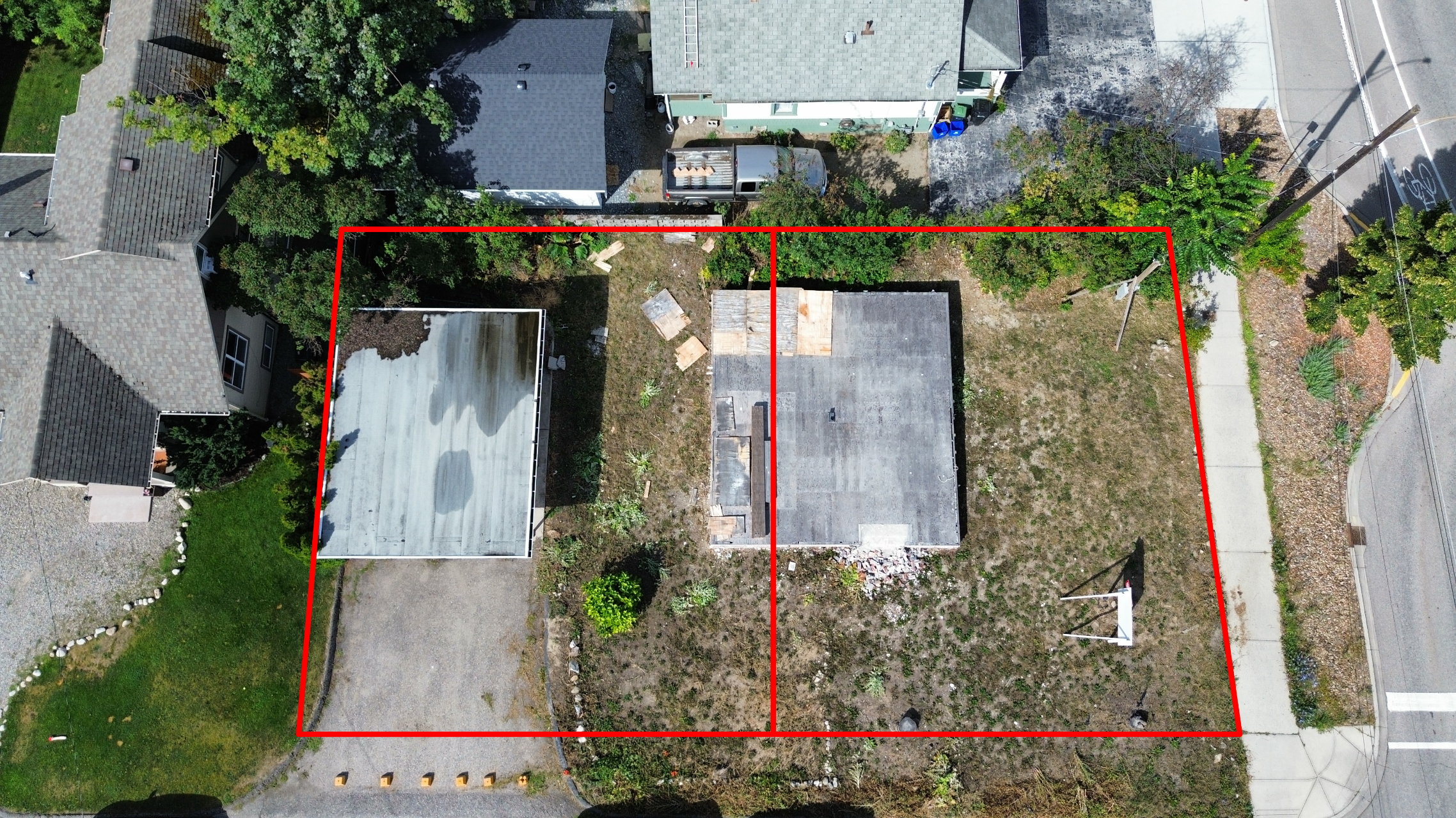 Two titles, endless possibilities! 🏡 This 50’ x 100’ East Hill property can be purchased as a whole or as two separate 50’ x 50’ lots. Zoned for duplexes, close to downtown, and full of potential for your future plans. Check out 2500 30 Avenue, Vernon BC on JohnDeak.com